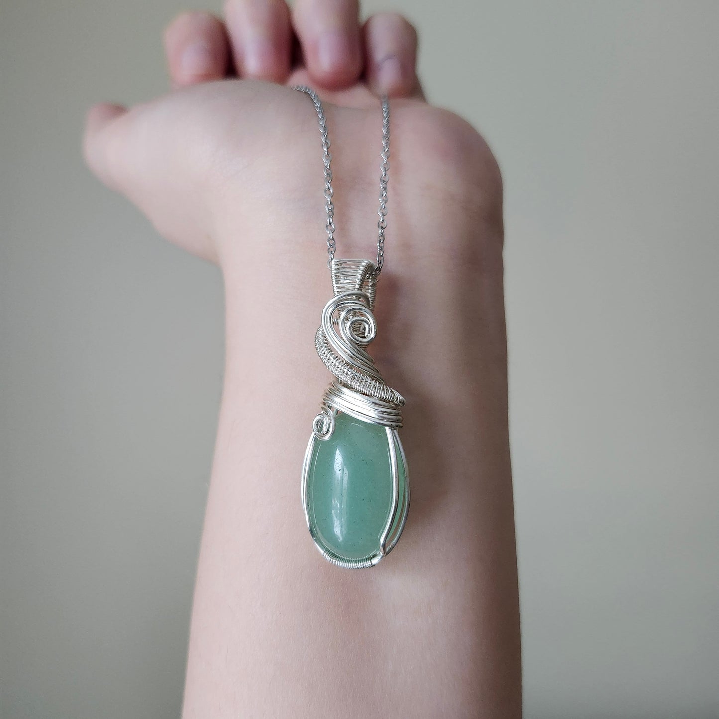 Aventurine pendant | Green stone necklace | Celtic Style jewelry | Gifts for her | Handmade jewelry | Gemstone jewelry | Birthstone Taurus